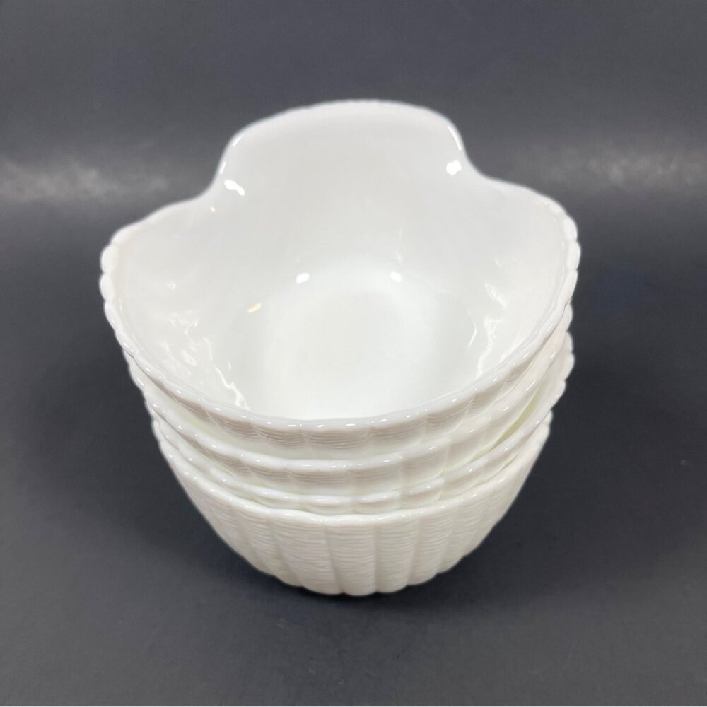 White Milk Glass Seashell Bowl Scallop Clam Shell Dessert 4 Pc Lot Set Vintage - Picture 6 of 10